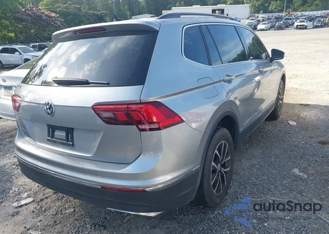 2021 Volkswagen Tiguan 2.0T Se/2.0T Se R-Line Black/2.0T Sel from USA, damaged, VIN 3VV3B7AX0MM003268